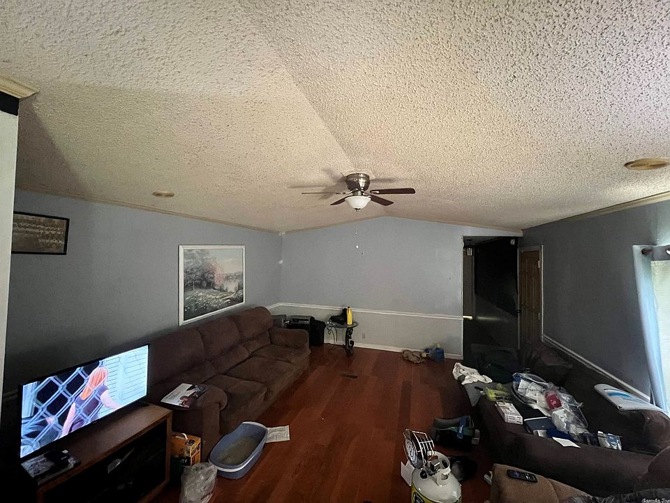 2nd image of 287 Laser Ln