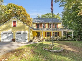 51 Pulpit Rock Rd, Chester, NH 03036