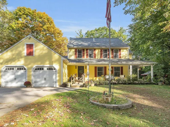 51 Pulpit Rock Road, Chester, NH 03036