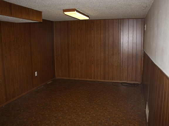 3rd image of 10412 Durness Dr