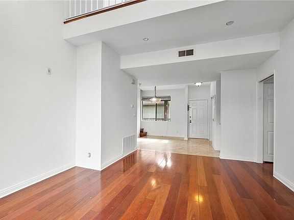 4th image of 330 Cordova St Unit 300