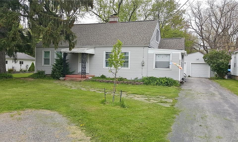 1st image of 5074 Seneca St