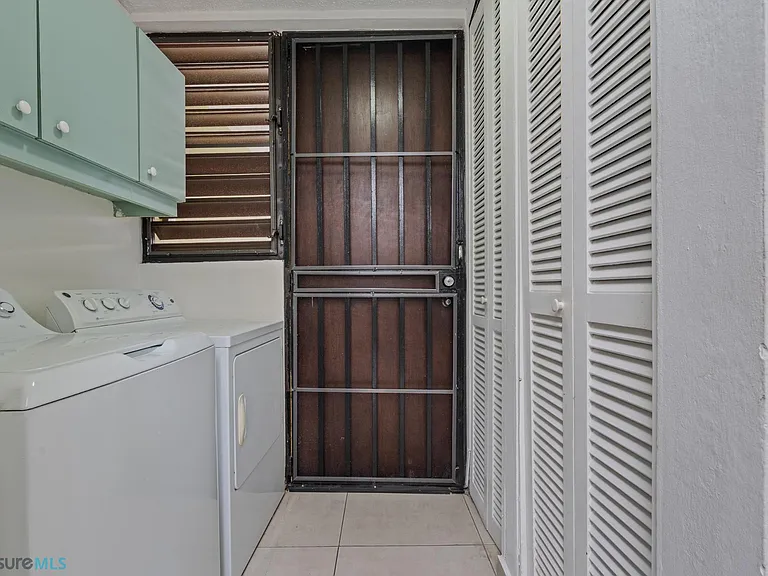 3 Calle 1 #A3 — Photo 22
