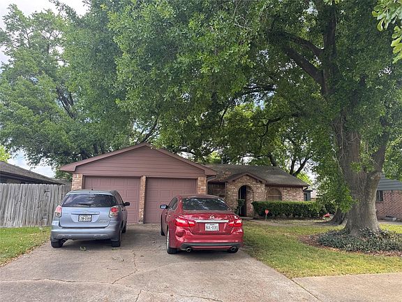 2nd image of 12414 Pine Knoll Dr