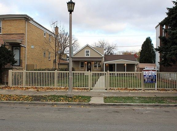 3rd image of 1333 East Ave