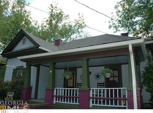 14 1st St, Newnan, GA 30263