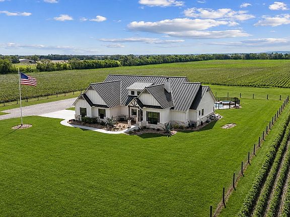 4th image of 8441 Fairchild Rd