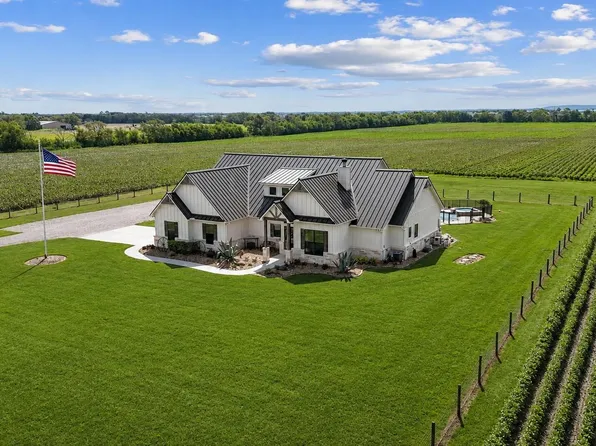 8441 Fairchild Rd, Richmond, TX 77469