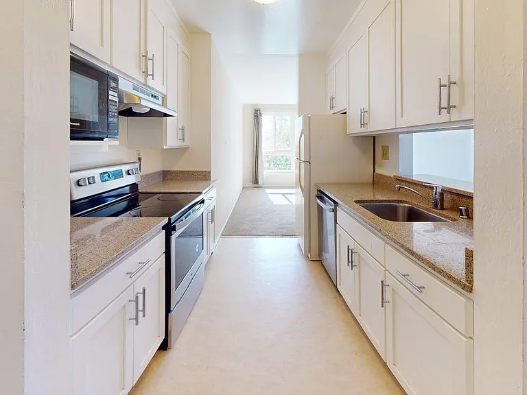 2632 Warring St #8 — Photo 5