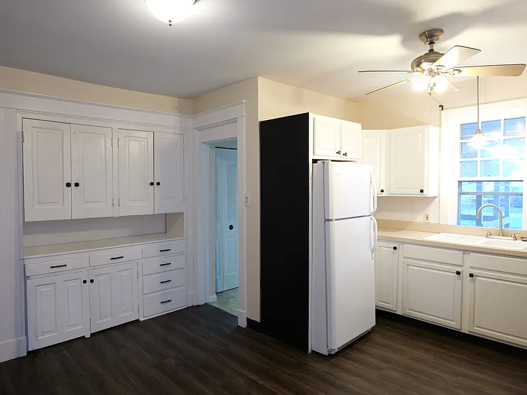 1705 W Market St #1 — Photo 12