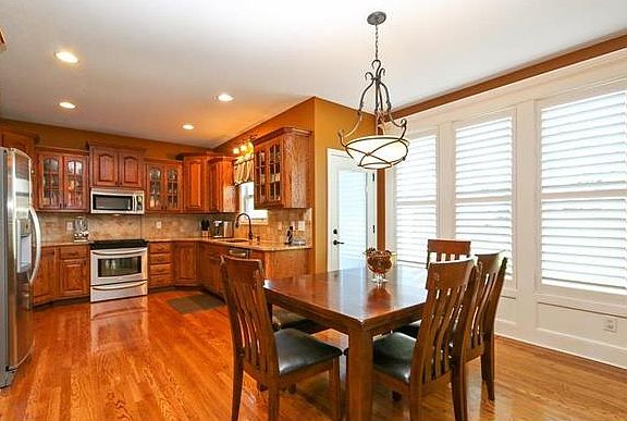 5th image of 4518 N 122nd St