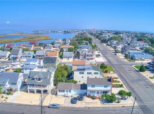 401 Pelham Ave, Beach Haven, NJ 08008