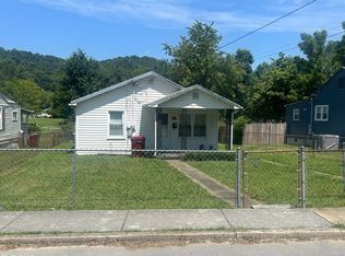 305 Dyer St, Johnson City, TN 37601