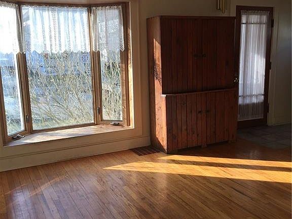 5th image of 47 Miller St