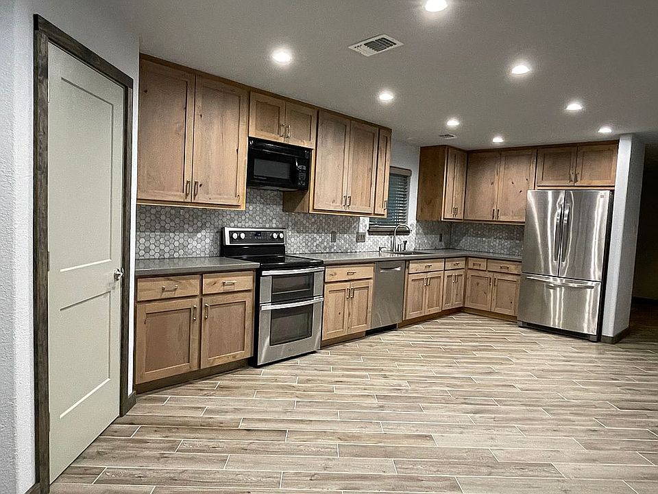 1st image of 9903 Loch Dane Dr