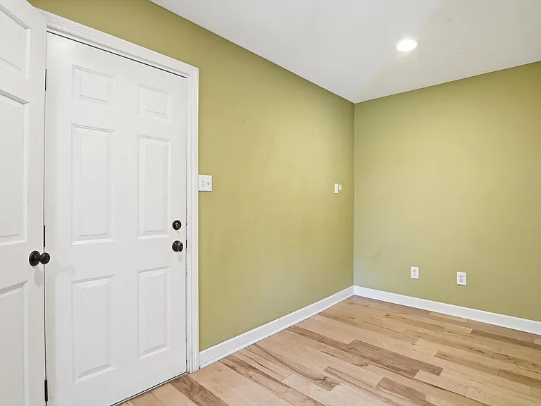 16195 Madoline St — Photo 23