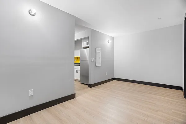 Rented by Skyhigh Realty NYC LLC | media 34