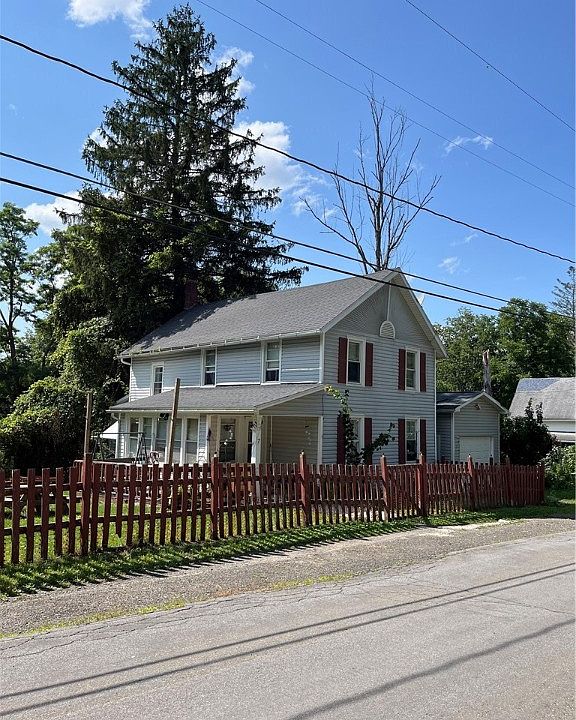 1st image of 7 Cayuta St