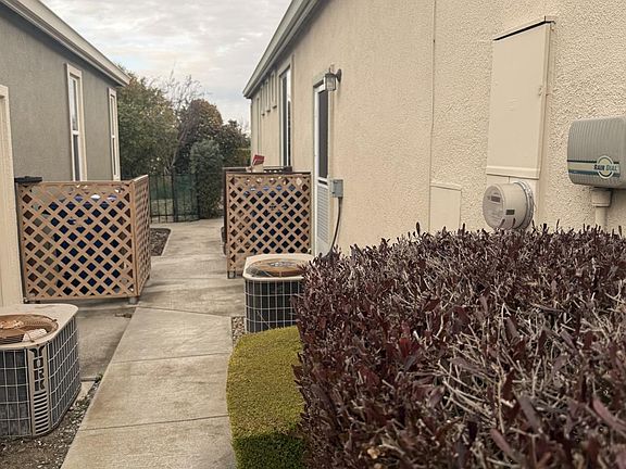 2nd image of 282 Cedar Ridge Dr