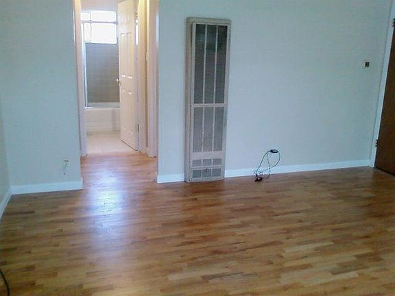 3rd image of 2215 Royal Dr #2