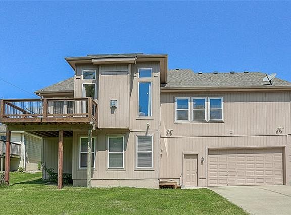 5th image of 1911 N Grove Dr