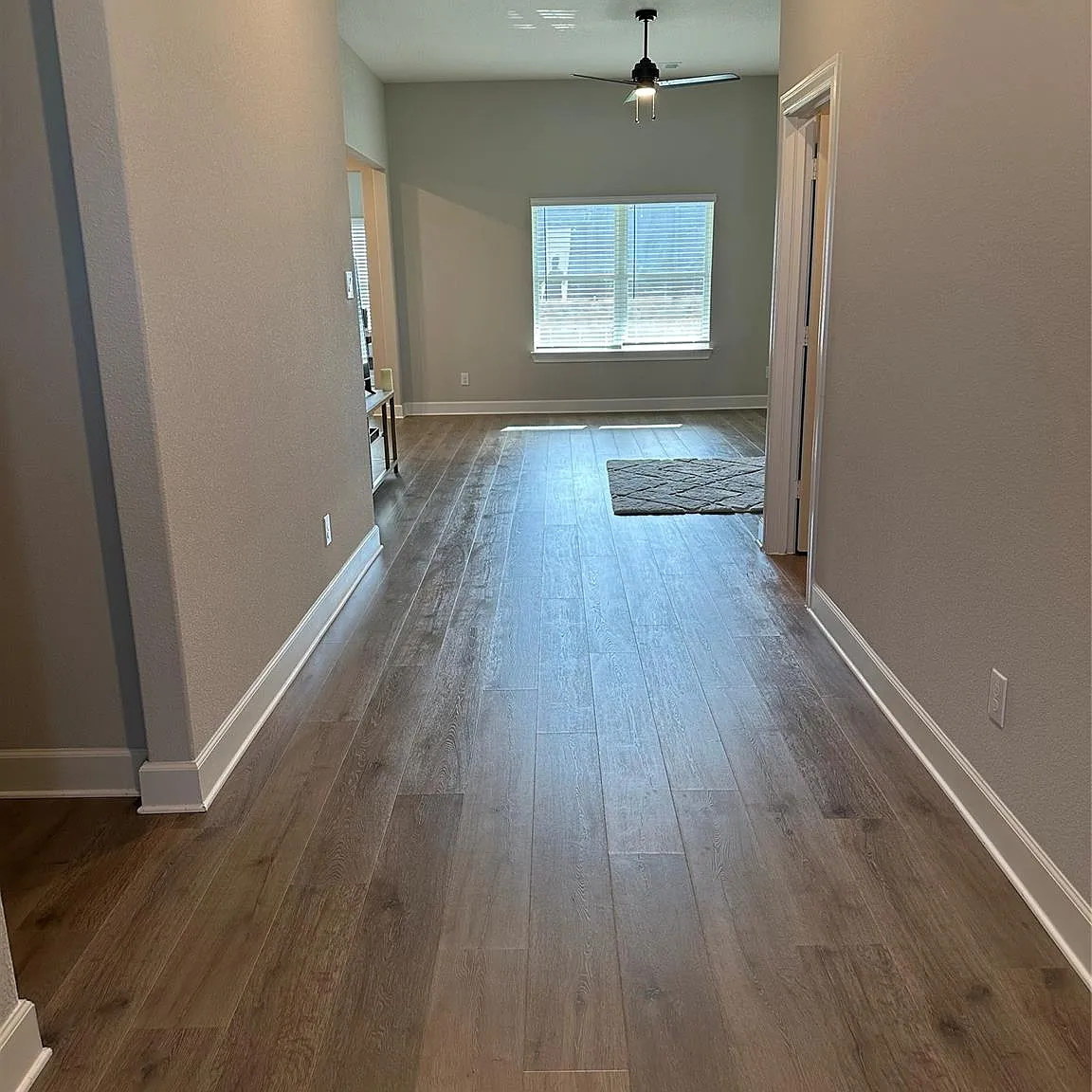 3 bed, 1615 sqft, $2,595 — Photo 2