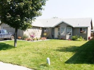 2150 SW 29th St, Redmond, OR 97756