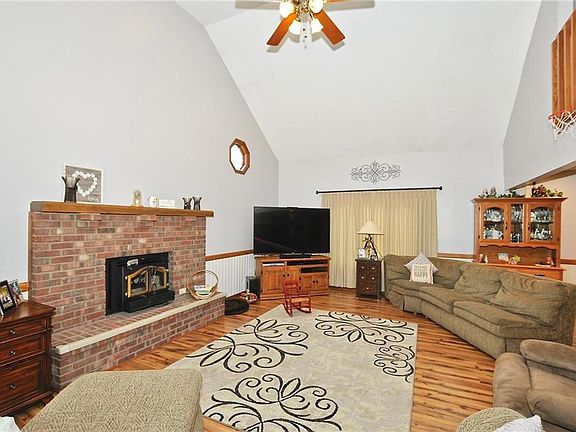 3rd image of 12121 Sunrise Ct