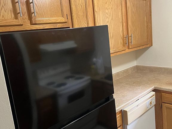 5th image of 700 Karmada St