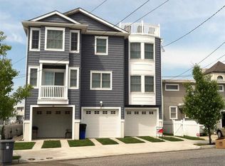 20 W 8th St, Ocean City, NJ 08226