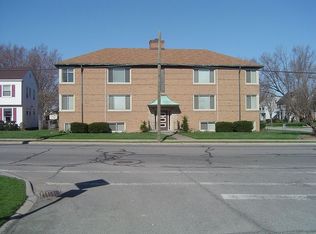 2340 Wooster Rd APT 3, Rocky River, OH 44116