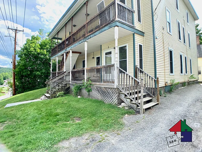 69 Perry St — Photo 12