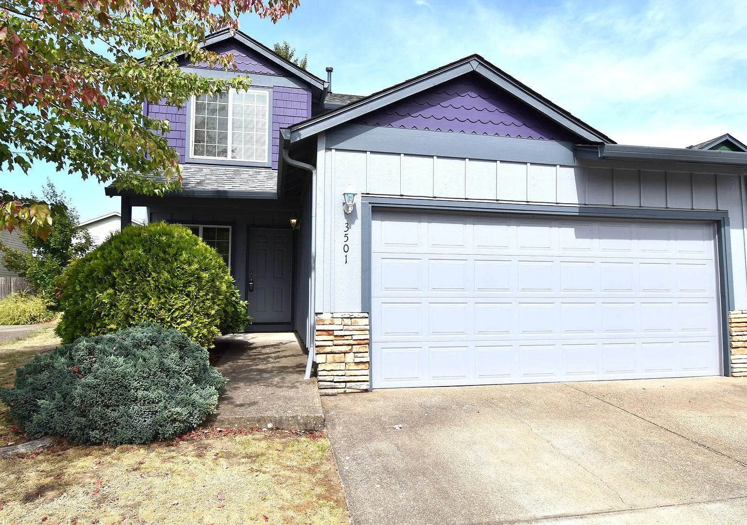 Spacious corner lot Townhome — Photo 1