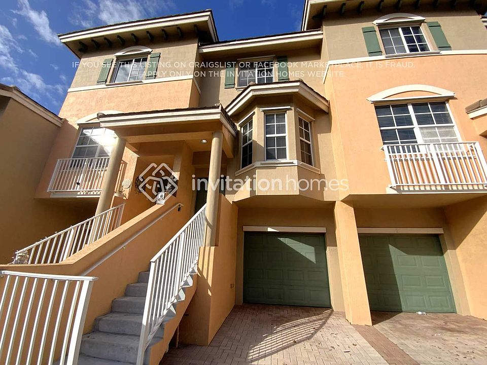 1st image of 1827 NE 5th St