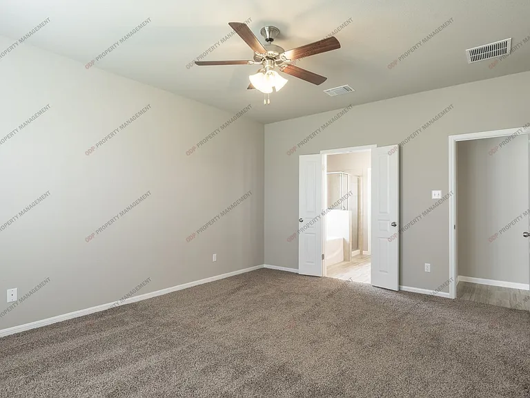 727 Cross Dr — Photo 7