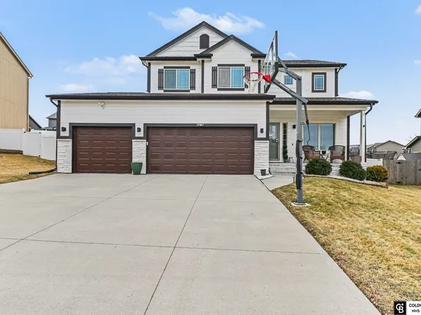 19887 K St, Omaha, NE 68135