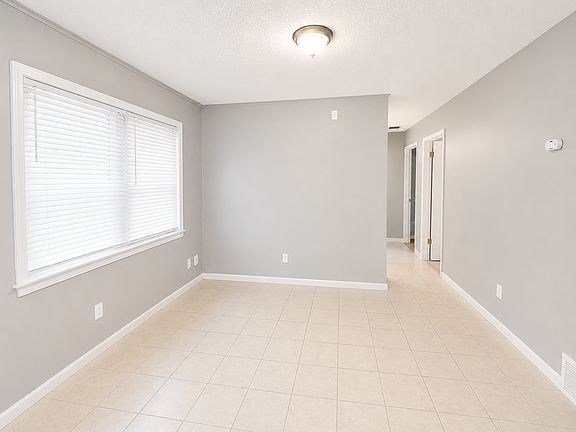 4th image of 4180 Kerwin Dr
