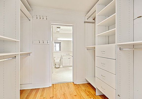 5th image of 33 Warren St #4N