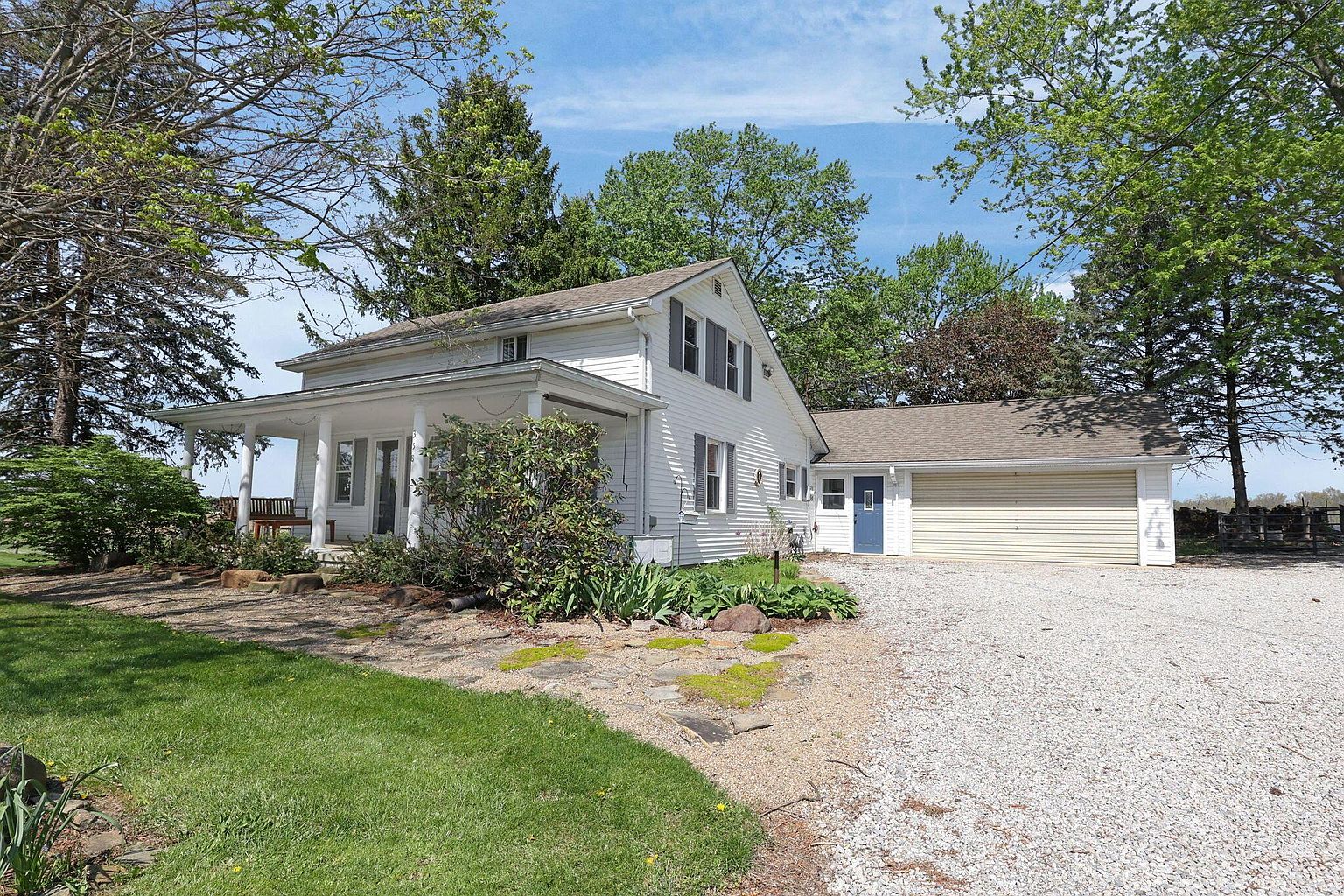 Listing photo 4 for 358 County Road 24