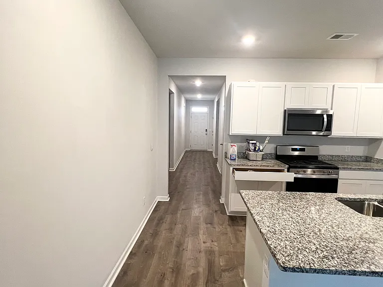5278 Owens Ln — Photo 4