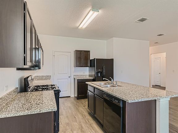 5th image of 3504 Conyers Ln