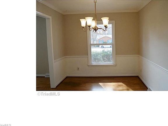 3rd image of 1906 Gracewood Dr
