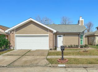 13514 Clarewood Dr, Houston, TX 77083