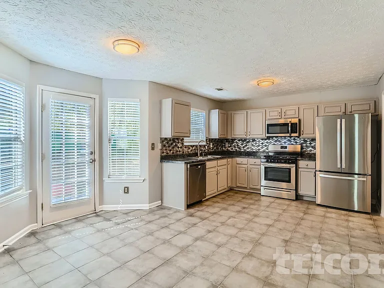 535 Concord Ter — Photo 19