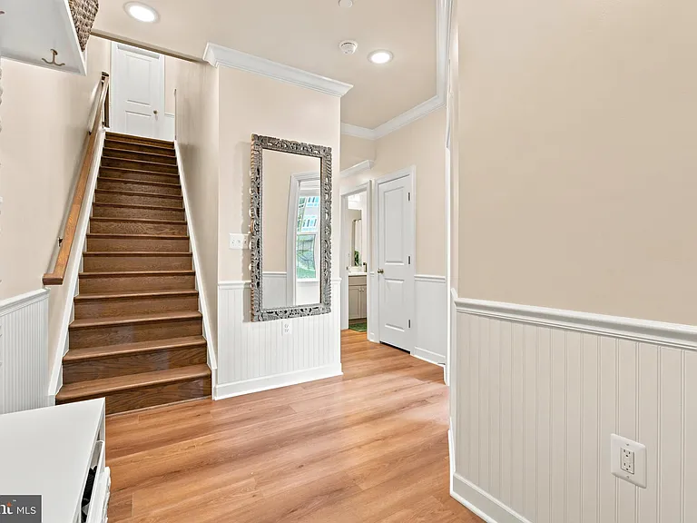 7353 Mountaineer Dr — Photo 5
