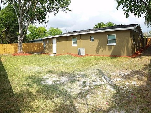 2nd image of 4906 Anzio St