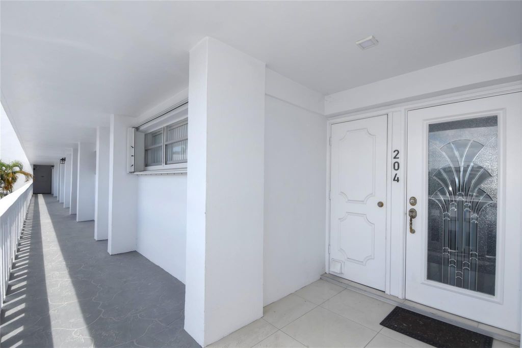 1012 N Ocean Boulevard #204, photo 6
