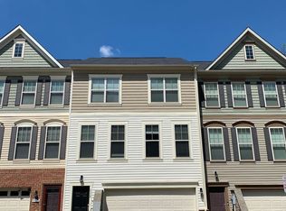 9028 Endicott Pl, Lorton, VA 22079