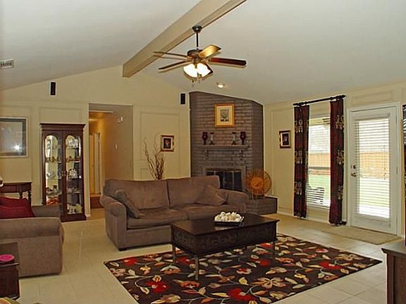 3rd image of 3612 Marlborough Dr
