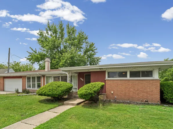 7946 Lotus Ave, Morton Grove, IL 60053